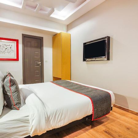 Super Townhouse Rcc Sunrise Hotel Haidarábád Kültér fotó