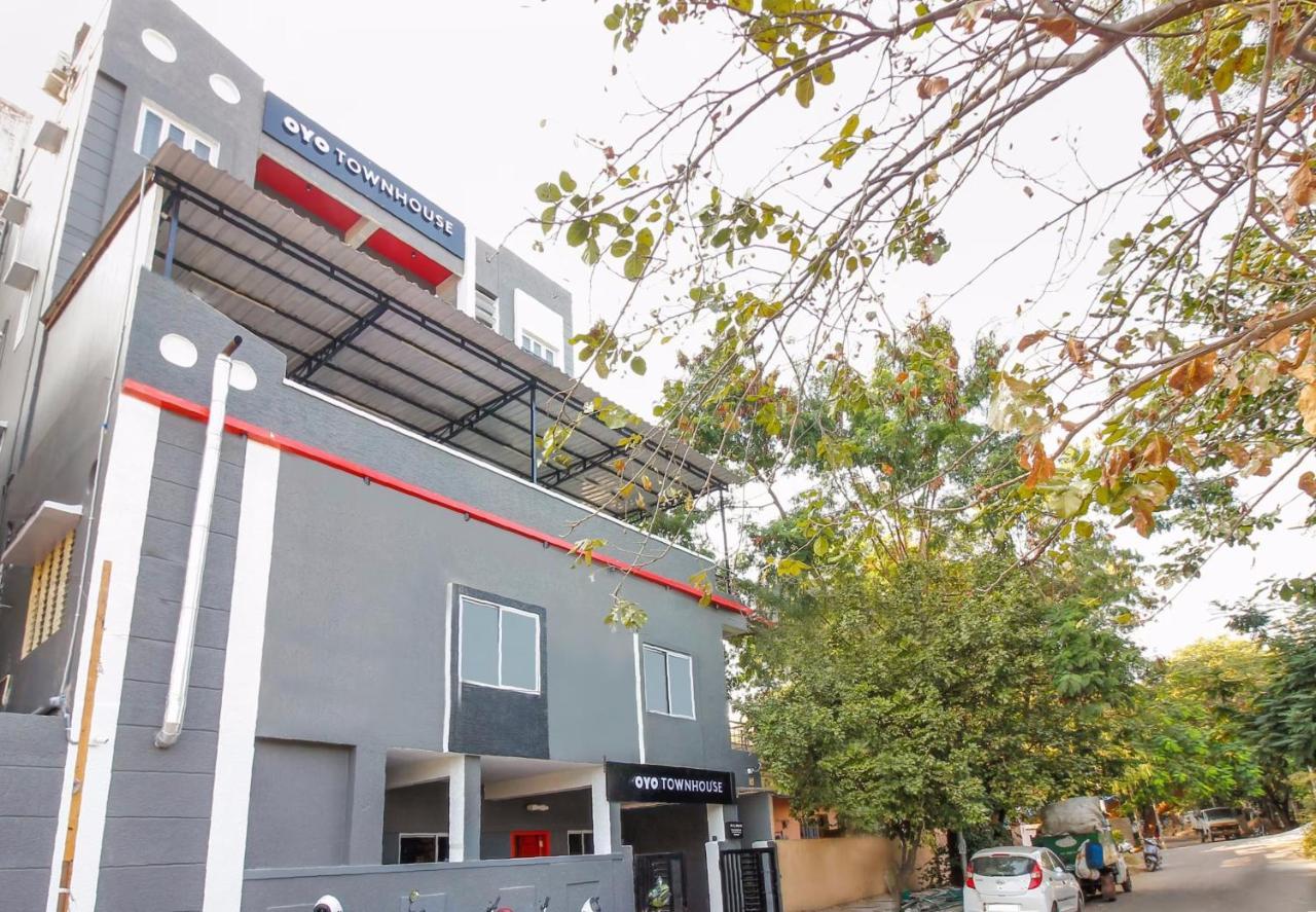 Super Townhouse Rcc Sunrise Hotel Haidarábád Kültér fotó