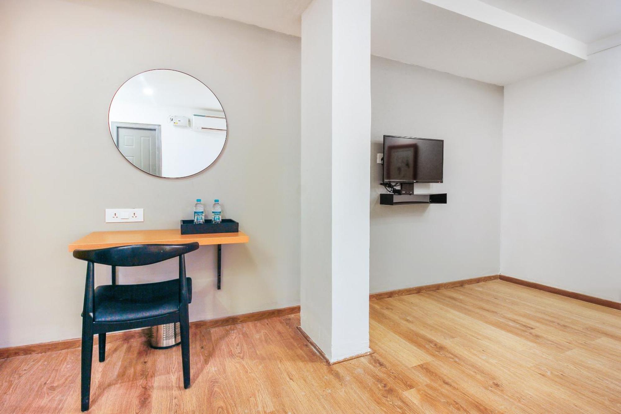 Super Townhouse Rcc Sunrise Hotel Haidarábád Kültér fotó