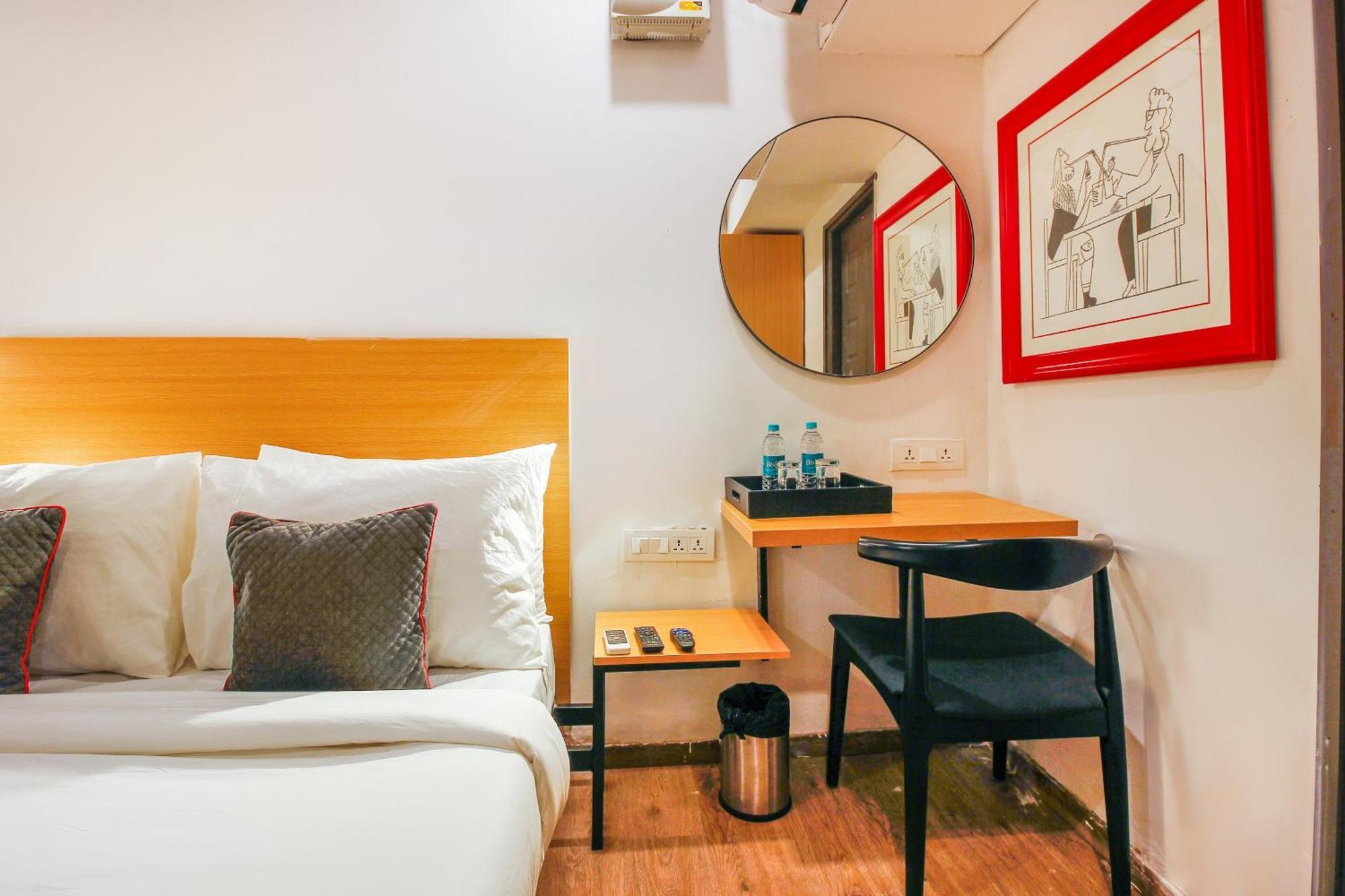 Super Townhouse Rcc Sunrise Hotel Haidarábád Kültér fotó